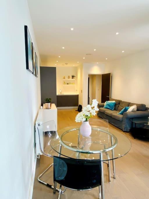 Lovely 1 Bed Flat In North Kensington London Apartment Exterior photo